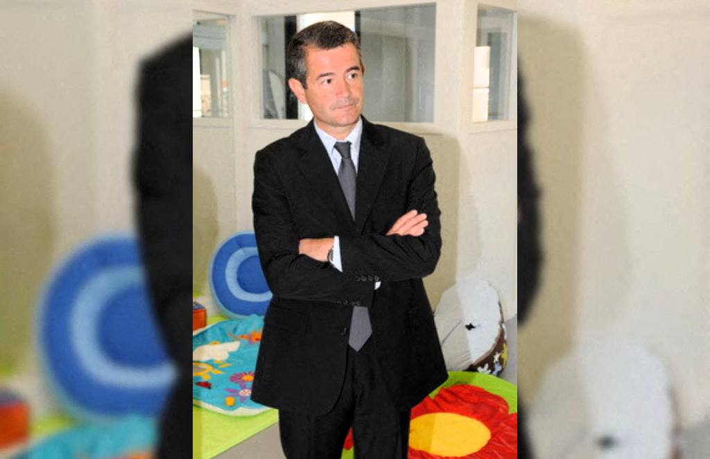 , Essonne : le maire d&rsquo;&Eacute;tampes, Franck Marlin, plac&eacute; en garde &agrave; vue pour des soup&ccedil;ons de favoritisme