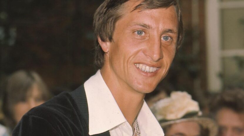 , 1975 : JOHAN CRUYFF PORTE LE MAILLOT DU PSG