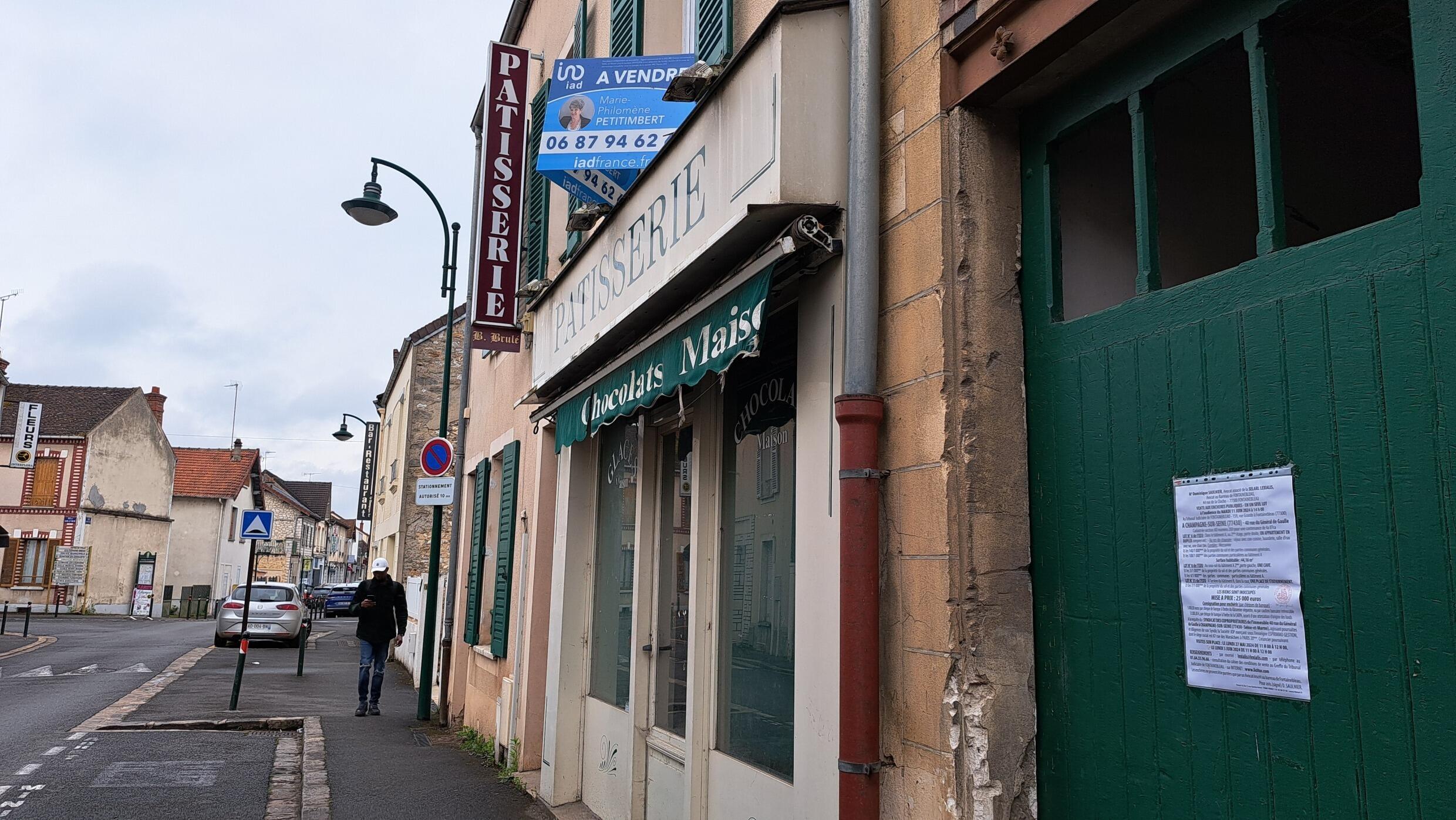 Une p&acirc;tisserie &agrave; vendre en centre-ville, apr&egrave;s un d&eacute;part &agrave; la retraite, le 21 juin 2024 &agrave; Champagne-sur-Seine.