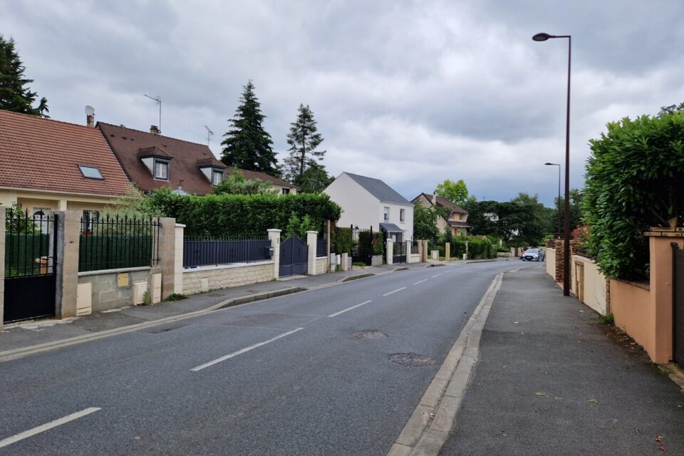 Pavillonnaire, en lisi&egrave;re de for&ecirc;t... La ville de Coubron a un emplacement privil&eacute;gi&eacute;. 