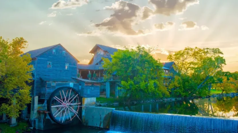, Ce sublime village d&rsquo;&Icirc;le-de-France &agrave; 45 minutes de Paris abrite le luxueux moulin de Claude Fran&ccedil;ois