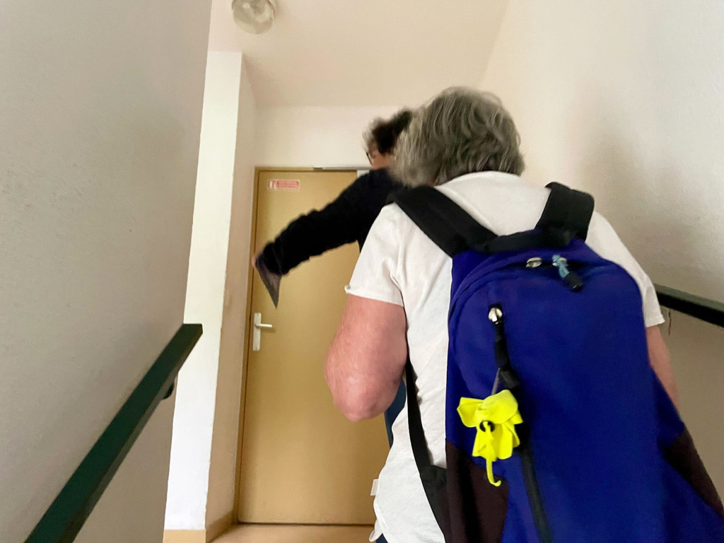 , Dans l’Essonne, l’optimisme infaillible des « vieilles du porte-à-porte