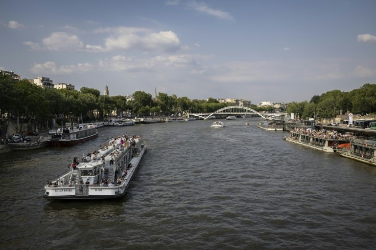La Seine &agrave; Paris, le 26 juin 2024