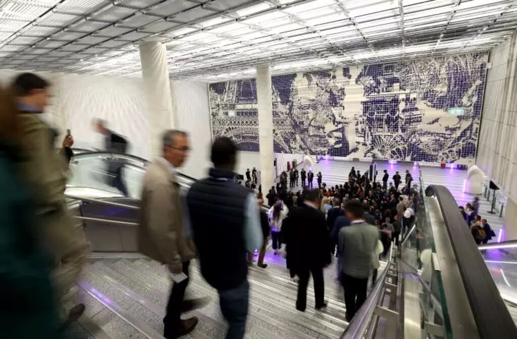 , Emmanuel Macron inaugure le premier superm&eacute;tro de la r&eacute;gion parisienne