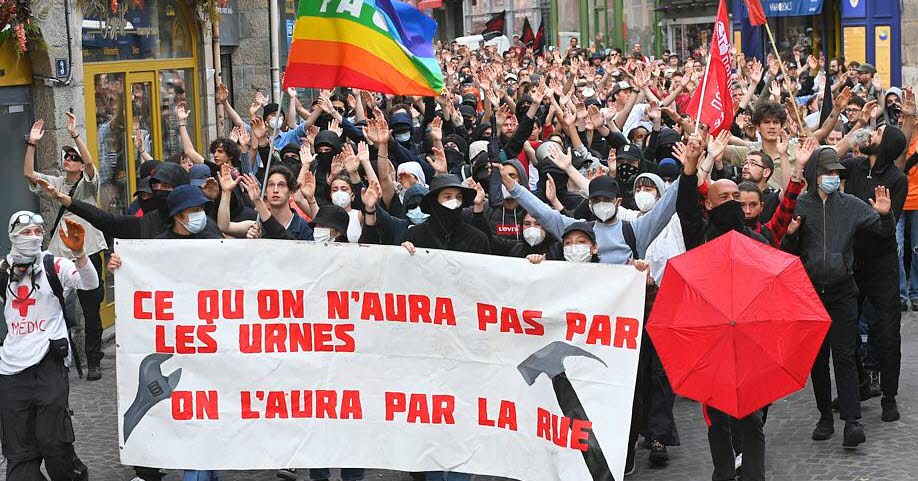 , En direct L&eacute;gislatives : la gauche appelle &agrave; l&rsquo;union contre le RN, pas de consigne chez LR