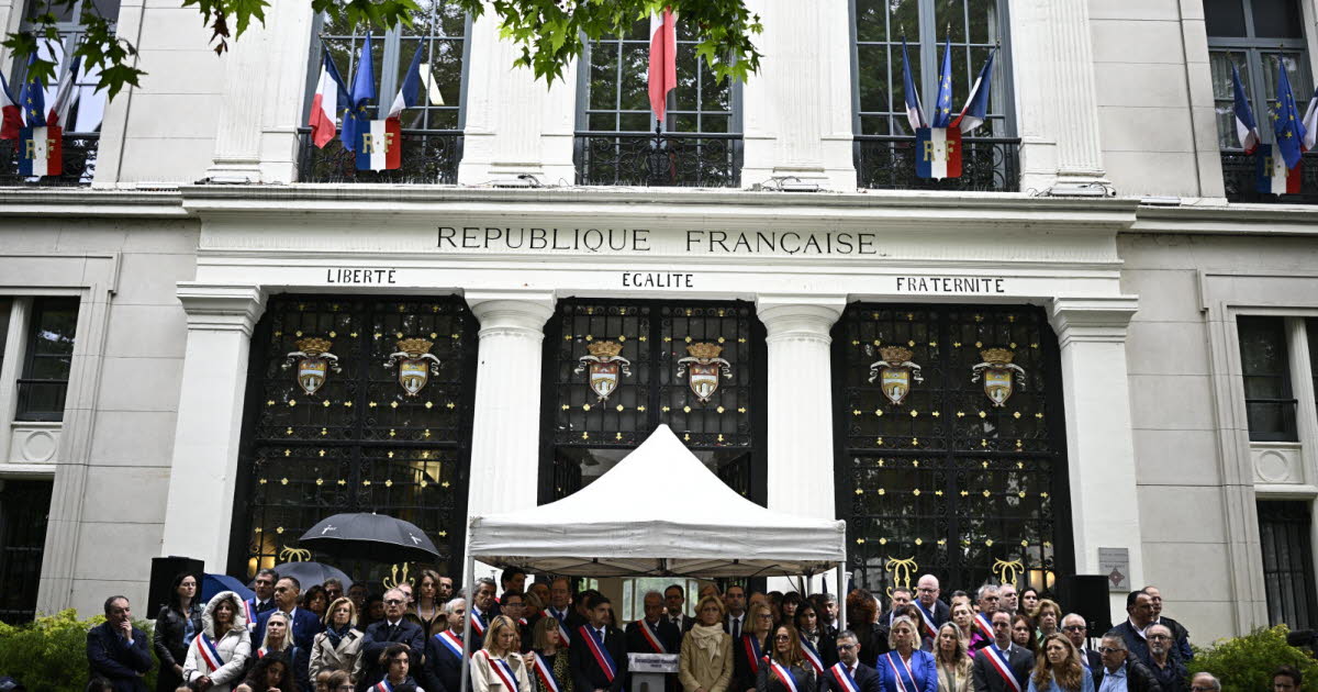, Hauts-de-Seine Viol antis&eacute;mite : &agrave; Courbevoie, un rassemblement entre gravit&eacute; et &eacute;motion