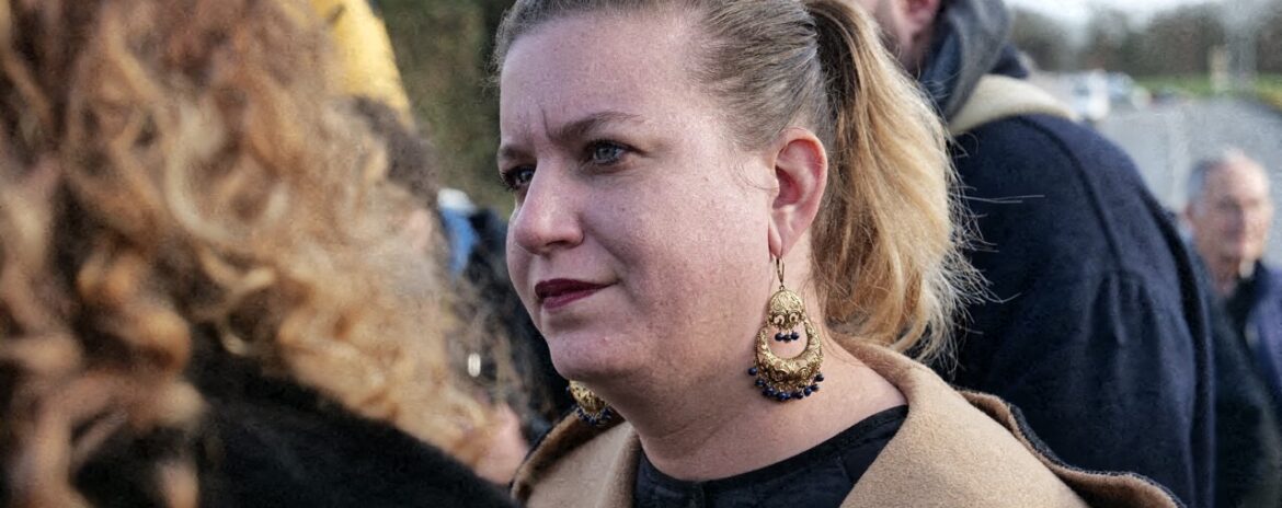 , L&eacute;gislatives 2024 dans le Val-de-Marne : qui sont les candidats officiellement investis