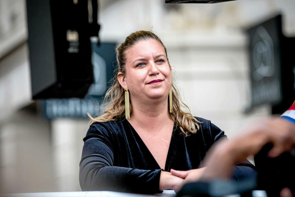 , Mathilde Panot assure avoir plus d’expérience parlementaire que Léon Blum… avant de rétropédaler