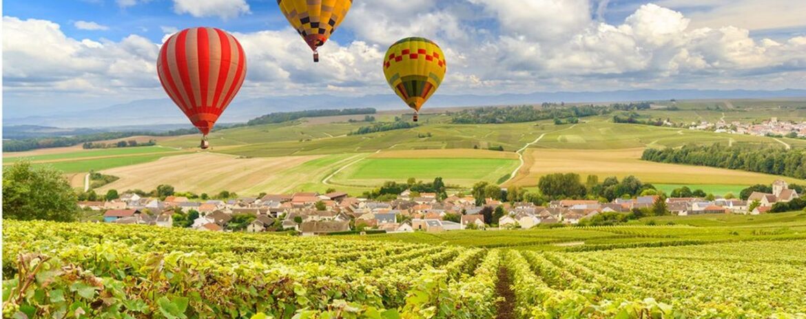 , Oenotourisme : le champagne met les bouch&eacute;es doubles
