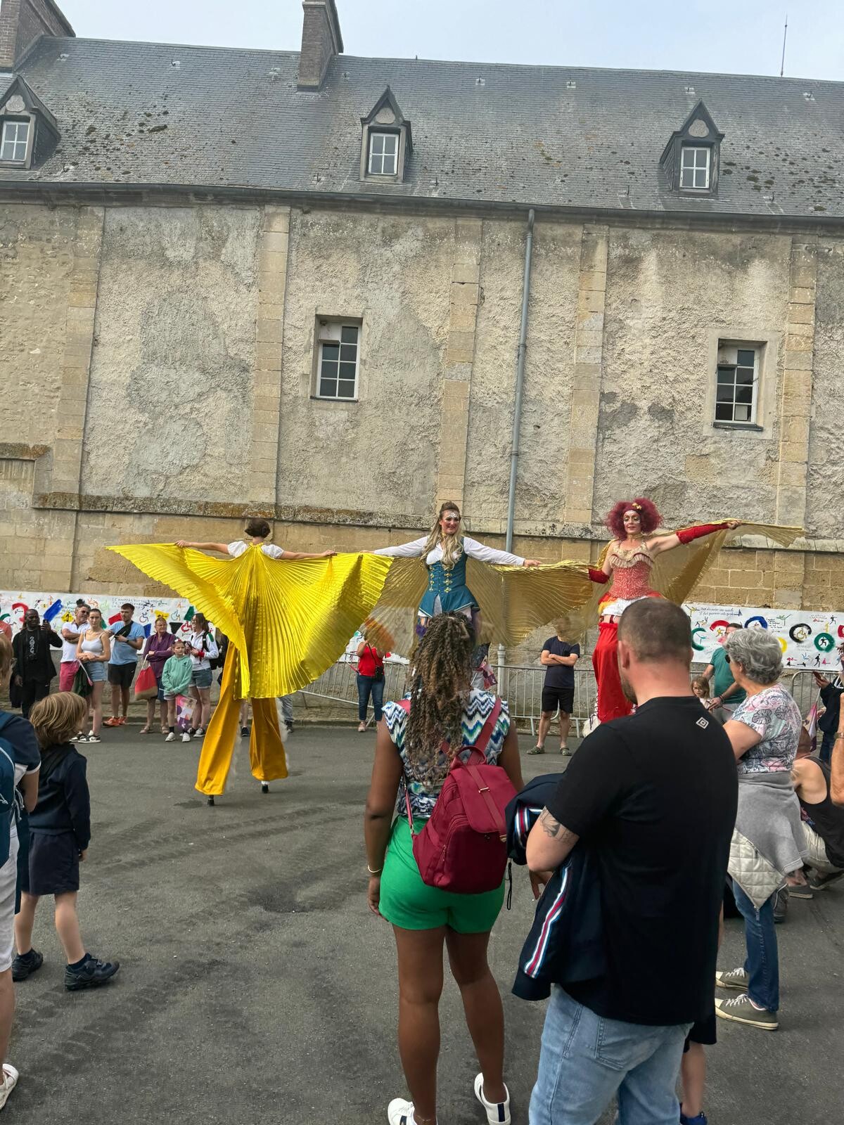Animation avec des échassiers à Théméricourt, dans le Vexin.