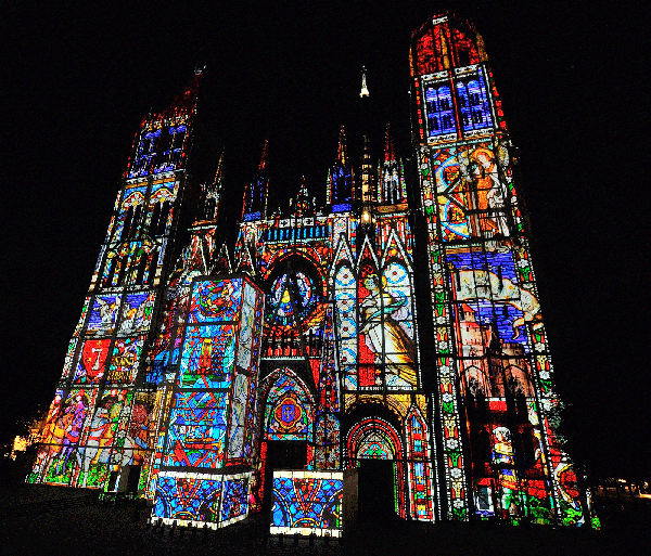 spectacle de lumi&egrave;re de la cath&eacute;drale de Rouen