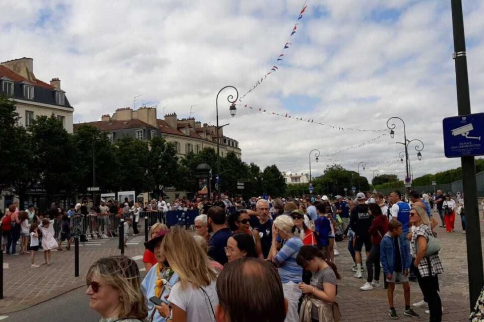 Le public est d&eacute;j&agrave; nombreux &agrave; Saint-Germain-en-Laye.