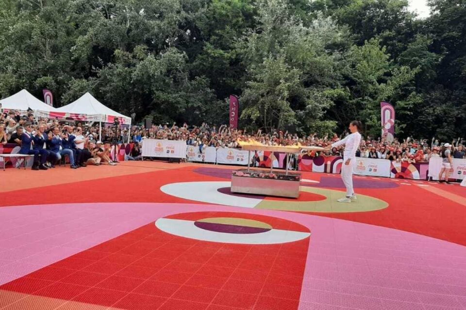 Caroline Garcia met un terme au relais de la flamme olympique &agrave; Versailles, et dans les Yvelines.