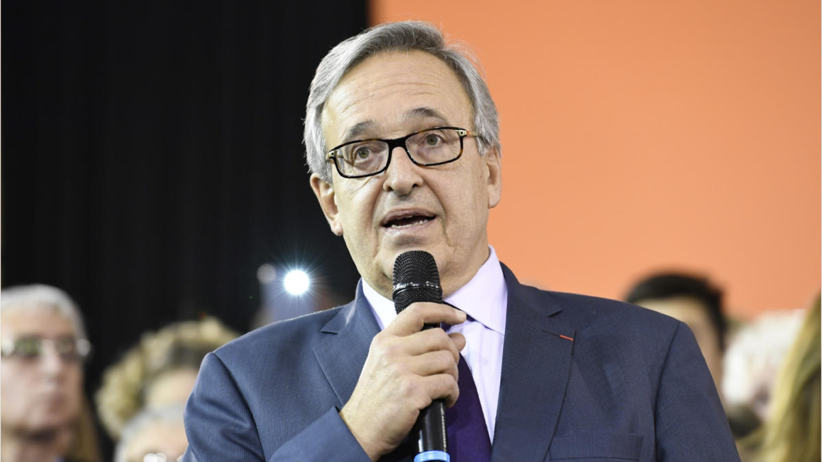 , Mort de Francis Chouat : le tendre hommage de Manuel Valls à l’ancien maire d’Evry et ex-député de l’Essonne
