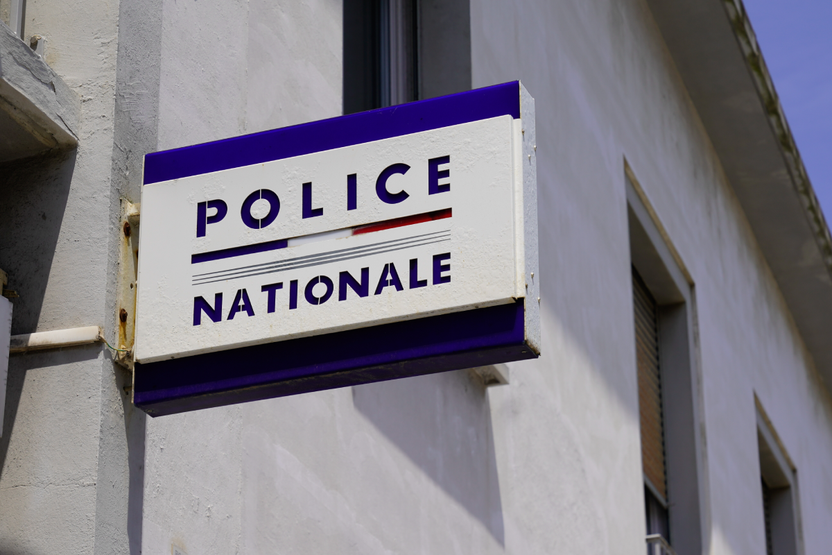, Val-de-Marne : un policier dispara&icirc;t apr&egrave;s des escroqueries en s&eacute;rie sur ses compagnes et coll&egrave;gues