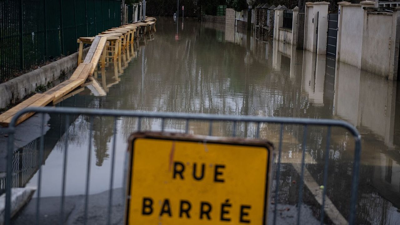 , Dans le Val-de-Marne, les &eacute;lus luttent contre les inondations