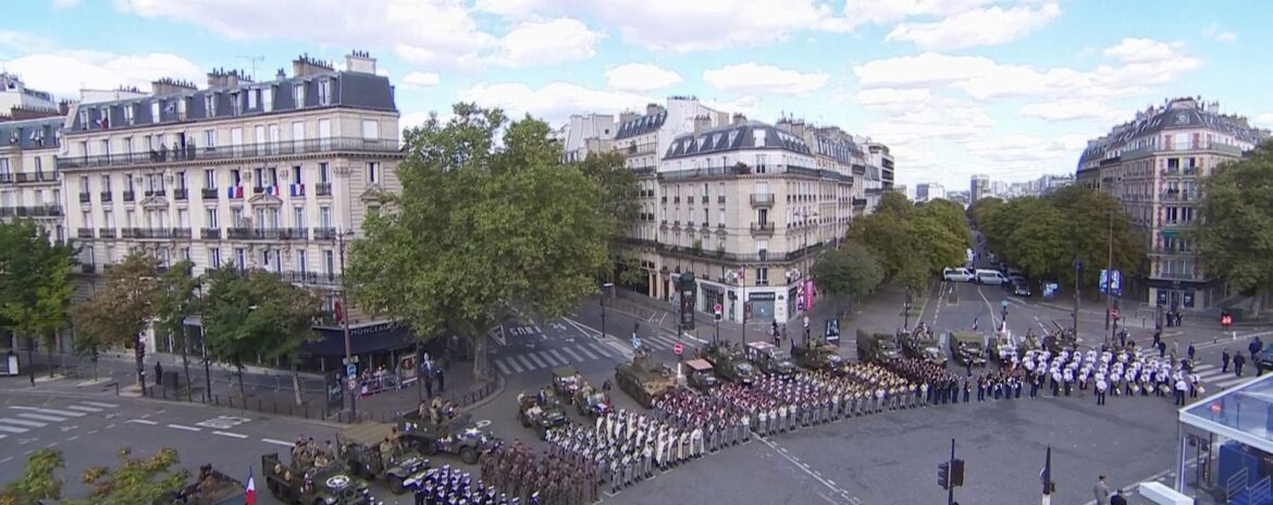 , Direct Libération de Paris : Anne Hidalgo rend hommage aux « héros de tous âges qui sont morts au seuil de la liberté »