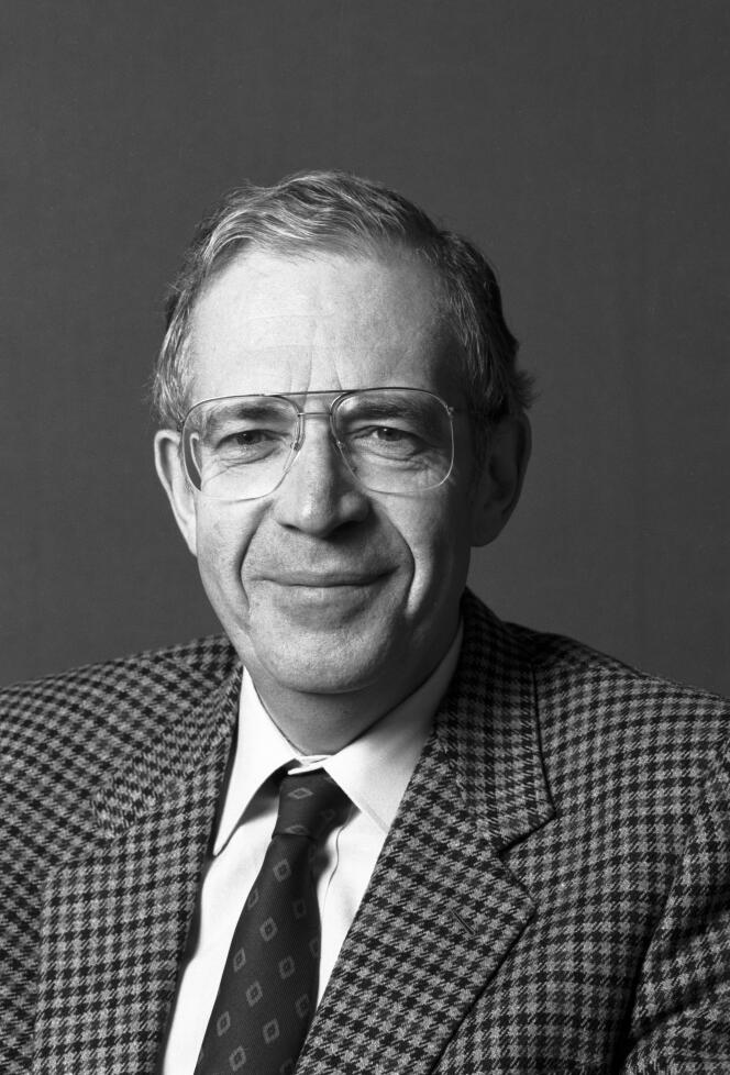 Louis Mermaz, &agrave; Lille, en 1987.