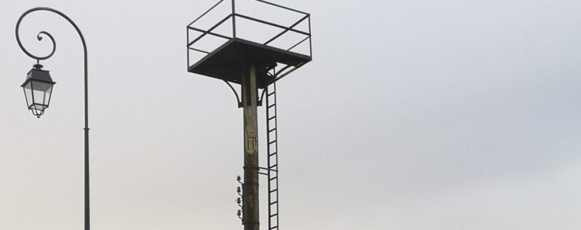 , Seine-et-Marne. Connaissez-vous l&rsquo;histoire rare et m&eacute;connue de ce pyl&ocirc;ne de plus de 10 m&egrave;tres de haut