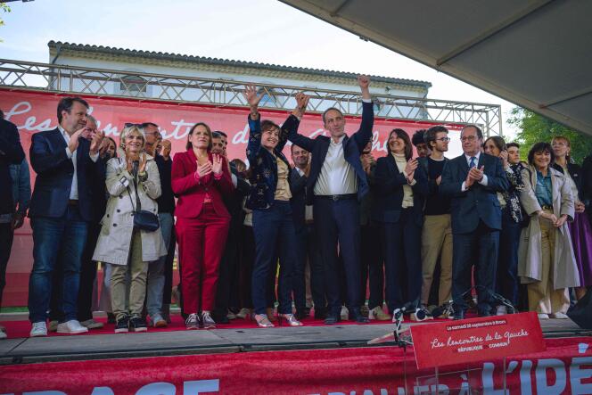 La présidente de la région Occitanie, Carole Delga, l’eurodéputé Raphaël Glucksmann ainsi que l’ancien président de la République François Hollande, assistent aux Rencontres de la gauche, à Bram (Aude), le 28 septembre 2024.