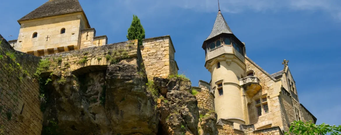 , A seulement une heure de Paris, ce petit village m&eacute;di&eacute;val est une curiosit&eacute; &agrave; d&eacute;couvrir absolument