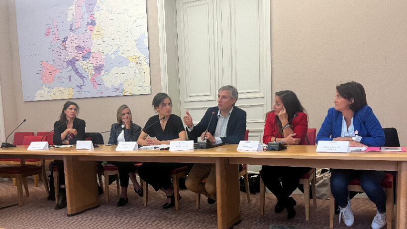 , Cr&egrave;ches : Des &eacute;lus &eacute;cologistes veulent &laquo; tout changer &raquo; pour sauver un syst&egrave;me &laquo; &agrave; bout de souffle