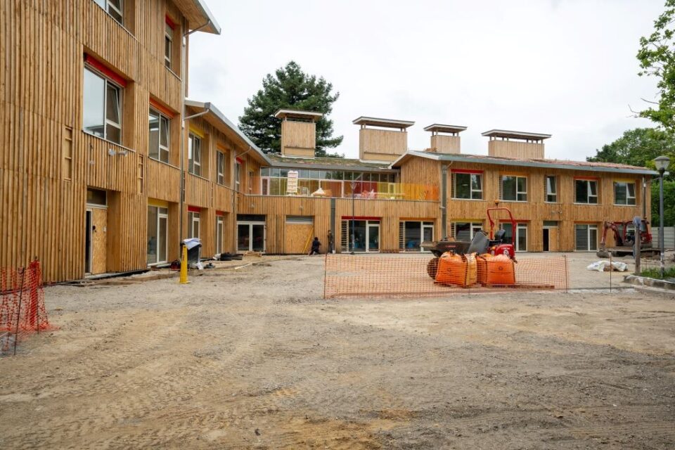 Les deux réalisations ont respecté les
principes d’écoconstruction.