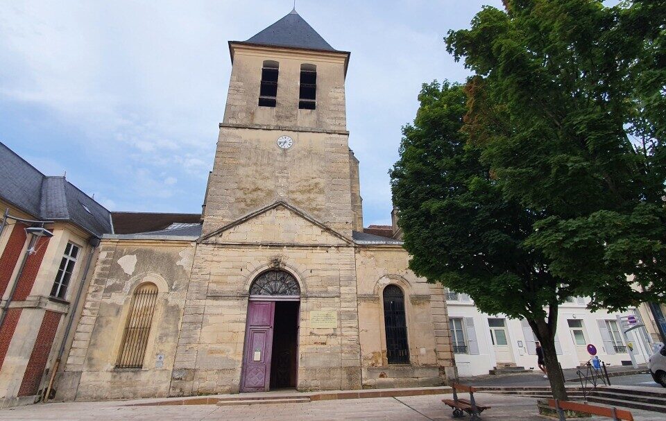 De l'avis de plusieurs sp&eacute;cialistes, l'&eacute;glise de Lagny-sur-Marne est un chef-d'&oelig;uvre de l'architecture gothique du XIIIe si&egrave;cle. Mais elle n'est pourtant pas entr&eacute;e dans les livres d'histoire.