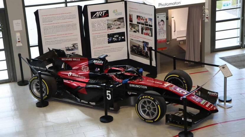 , Essonne : une Formule 2 s&rsquo;installe &agrave; la mairie de Saint-Pierre-du-Perray