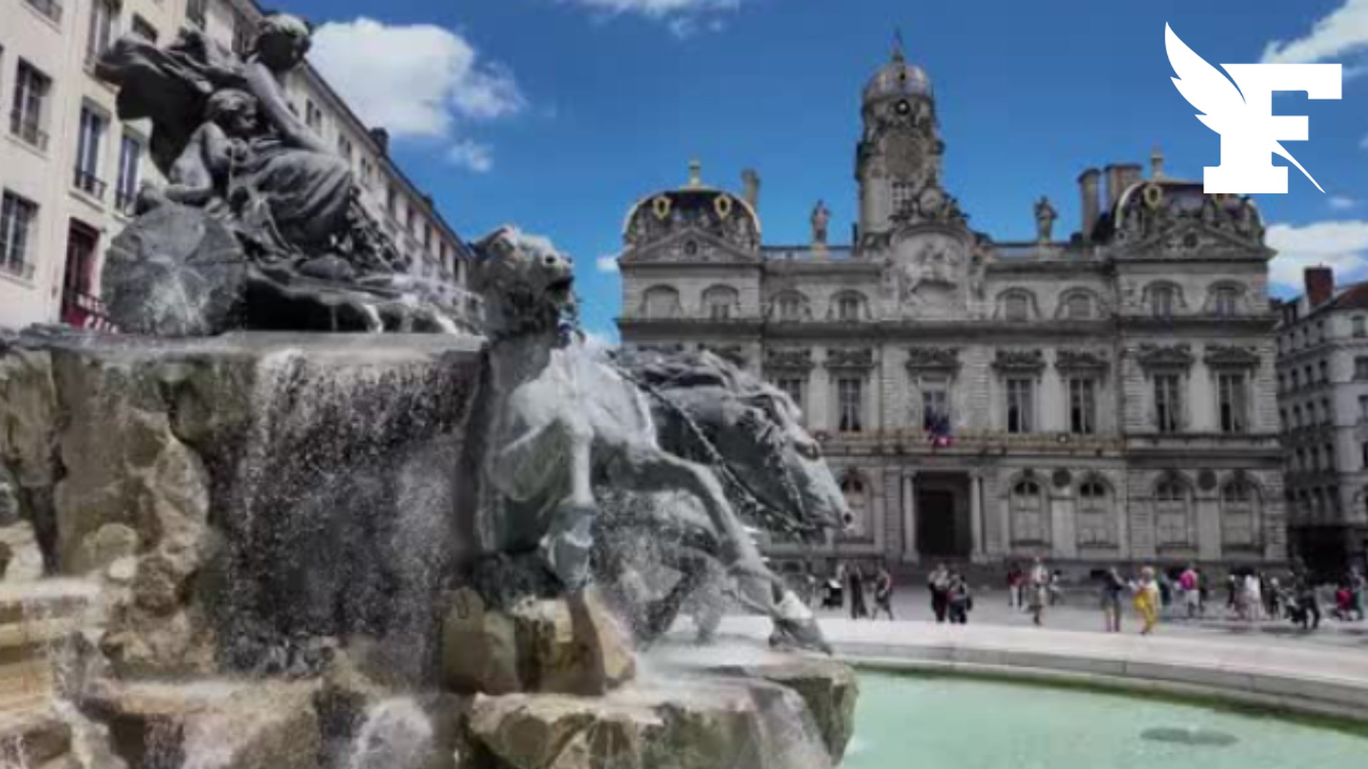 , La Chambre r&eacute;gionale des comptes &eacute;pingle la mairie de Lyon et ses charg&eacute;s de missions