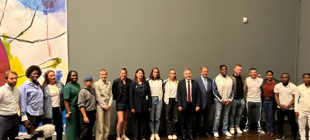 , Le Val-de-Marne a f&ecirc;t&eacute; ses champions olympiques et met le cap sur la baignade