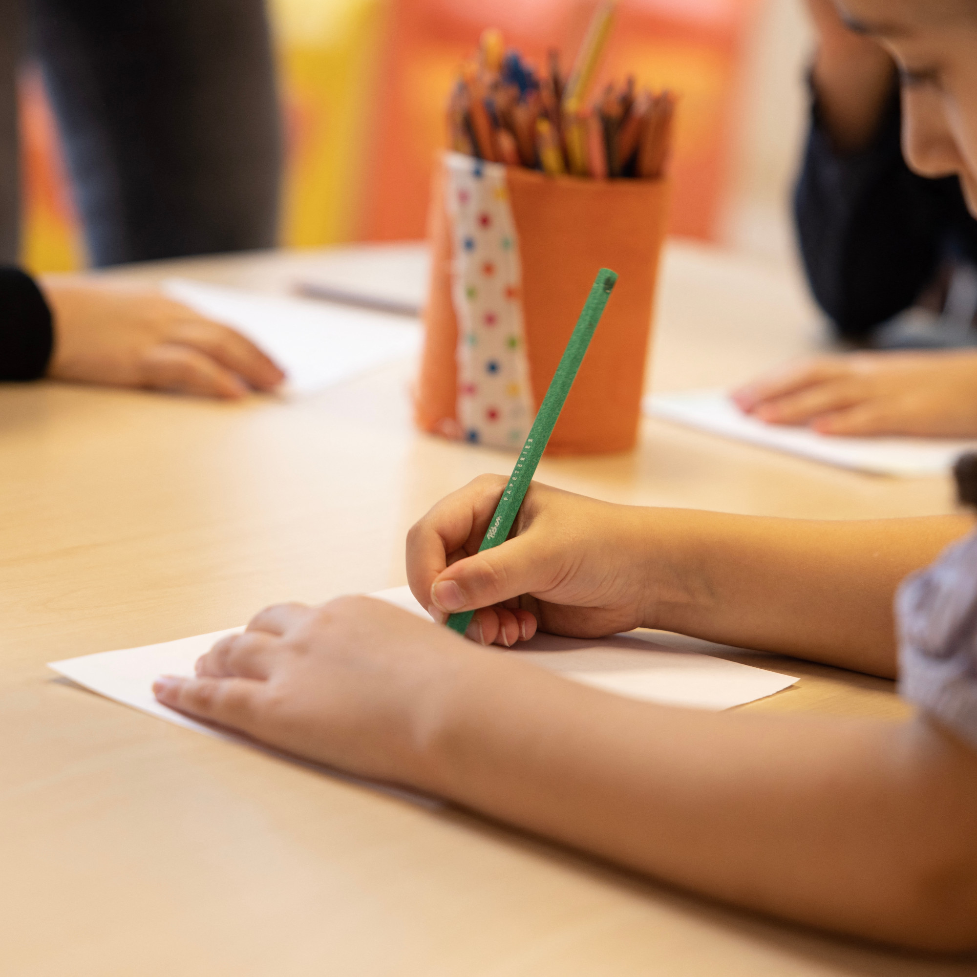, Rentrée scolaire 2024 : « dans le rush » de la mairie d’Aubervilliers, en Seine-Saint-Denis