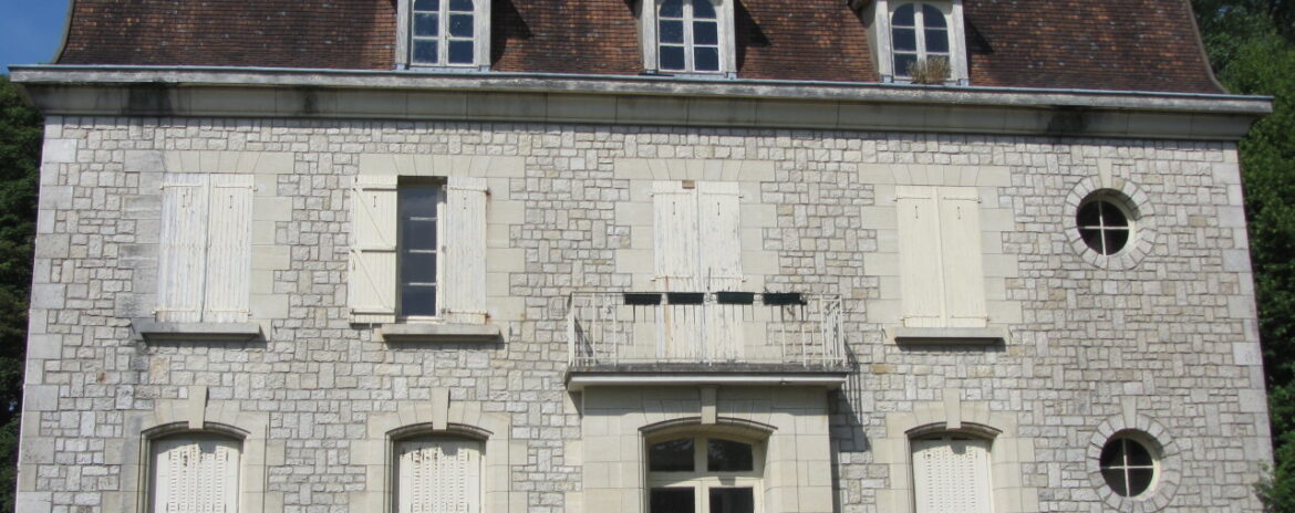 , Seine-et-Marne: un collectif d&rsquo;associations veut racheter ce b&acirc;timent historique pour lui redonner vie