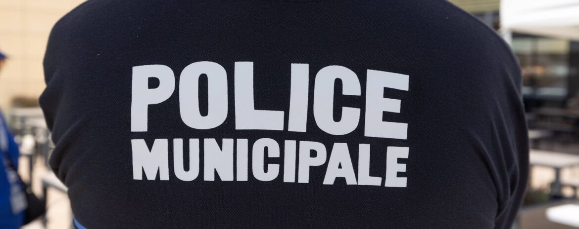 , Seine-et-Marne : Un policier municipal &agrave; moto dans le coma apr&egrave;s une course-poursuite