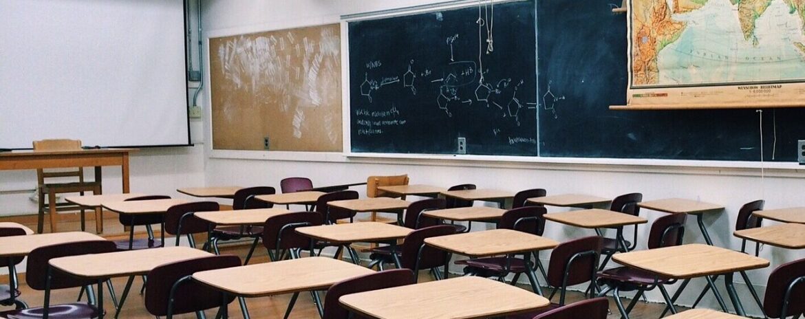 , Un lyc&eacute;en plusieurs fois rou&eacute; de coups dans un &eacute;tablissement du Val-d&rsquo;Oise, sa famille porte plainte