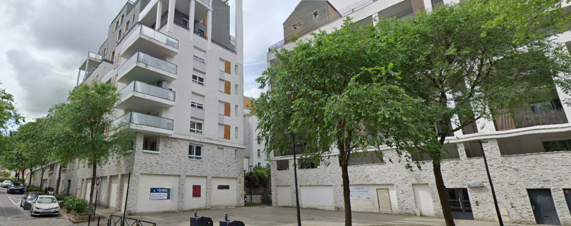 , Val-de-Marne : une femme tu&eacute;e par balle et son fils gri&egrave;vement bless&eacute; dans un appartement, l&rsquo;auteur en fuite