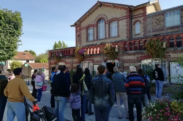 , Visite guid&eacute;e de la cit&eacute; ouvri&egrave;re Menier Ancienne Mairie Menier Noisiel
