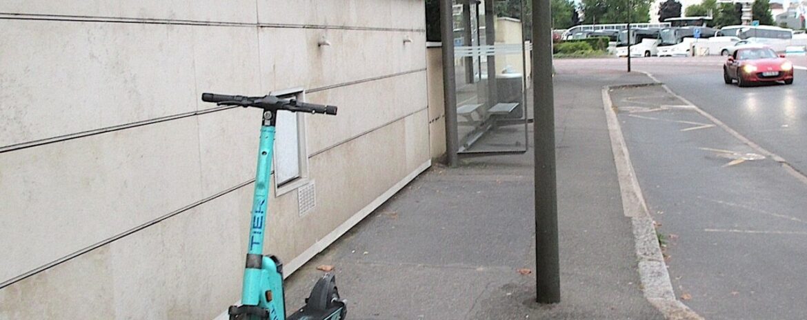 , Yvelines : malgr&eacute; des incivilit&eacute;s, les v&eacute;los et les trottinettes en libre-service ont conquis cette Agglo