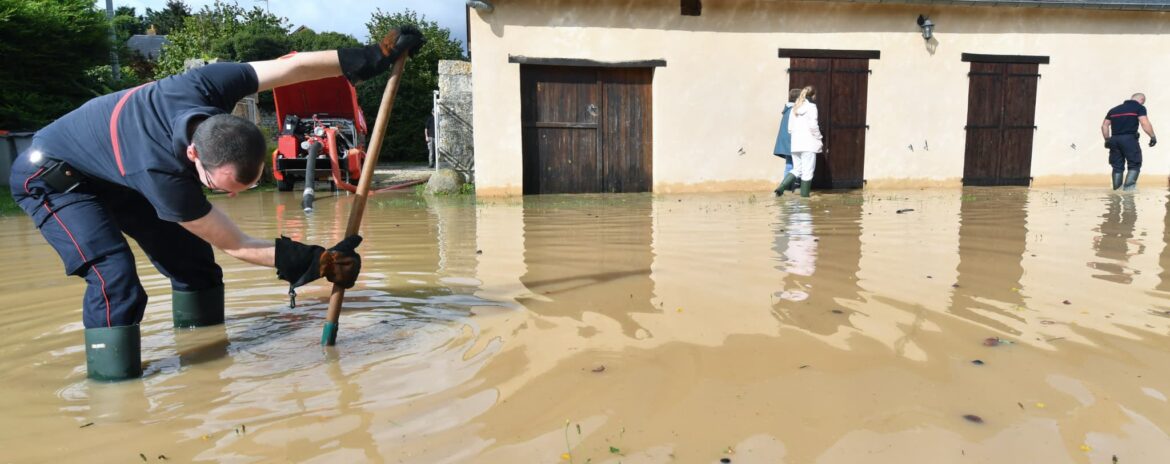 , DIRECT. D&eacute;pression Kirk: deux d&eacute;partements toujours en vigilance rouge pour crues, un autre reste en orange