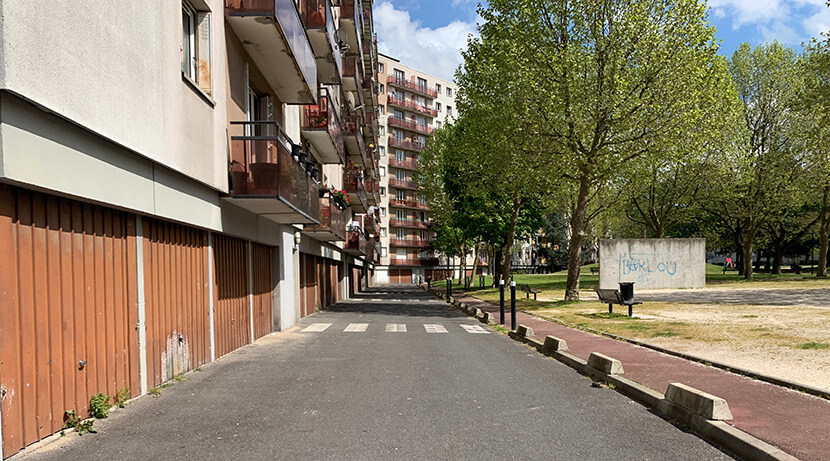 , La voie de bus Altival bloqu&eacute;e par la pr&eacute;fecture du Val-de-Marne