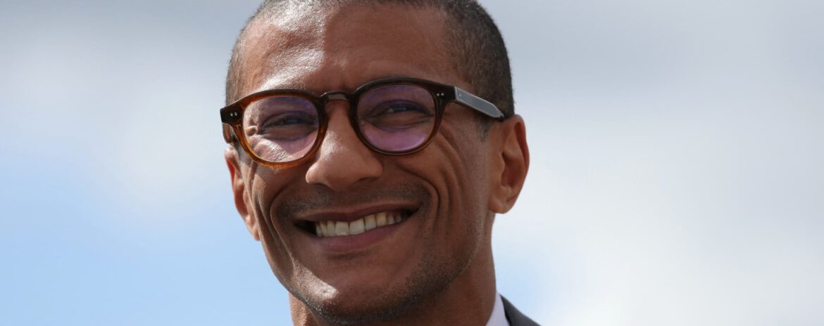, Le maire PS de Saint-Ouen, Karim Bouamrane, lance son mouvement « La France humaine et forte »