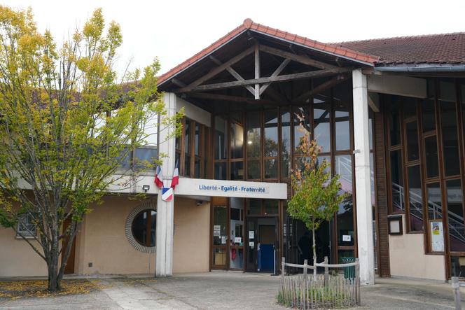 , Nommer une &eacute;cole Samuel-Paty, un acte symbolique et souvent discut&eacute;