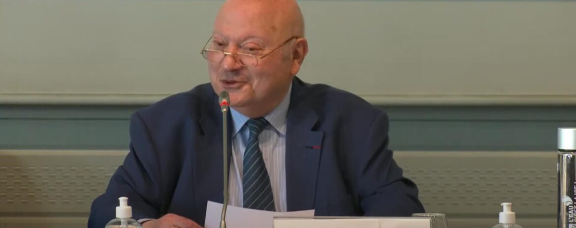 , Plainte pour agression sexuelle : information judiciaire ouverte contre Andr&eacute; Santini, maire d&rsquo;Issy-les-Moulineaux