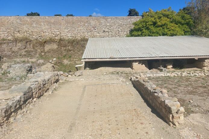 , Plusieurs siècles d’histoire sont en train de se dégrader : l’érosion des vestiges romains du Clos de la Lombarde à Narbonne