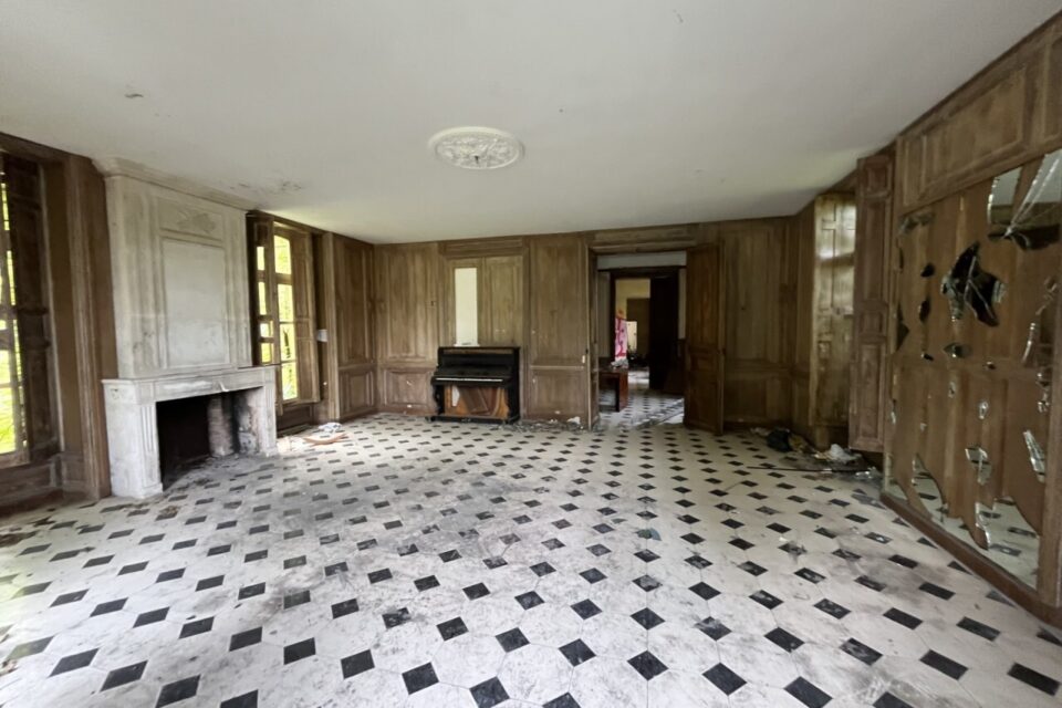 ch&acirc;teau d'acqueville