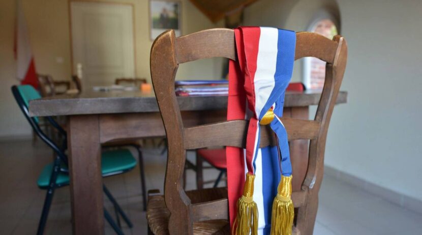 , Val-de-Marne : Vincent Jeanbrun, le maire de L&rsquo;Ha&yuml;-les-Roses passe le relais