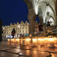 , VID&Eacute;O – &laquo;&nbsp;L&rsquo;&eacute;cole est un id&eacute;al &agrave; prot&eacute;ger&nbsp;&raquo; : l&rsquo;hommage d&rsquo;Arras &agrave; Dominique Bernard, son professeur assassin&eacute;