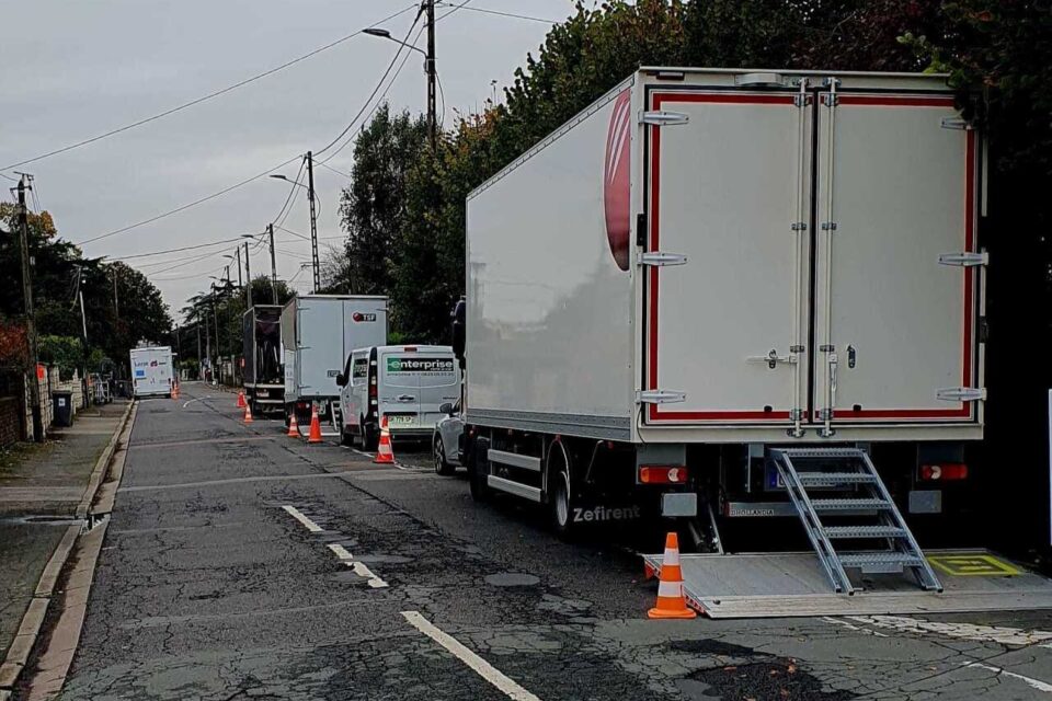 L'&eacute;quipe du film a &eacute;galement investi deux maisons d'Andr&eacute;sy.