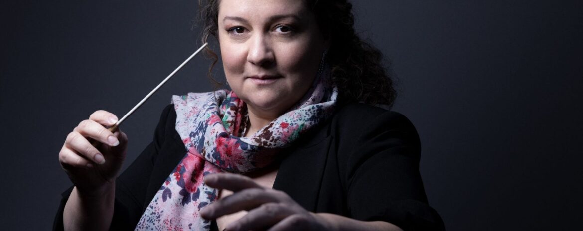 , Zahia Ziouani, cheffe d’orchestre malgré les obstacles