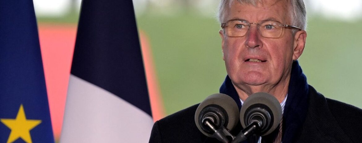 , C&eacute;r&eacute;monies du 11-Novembre : &laquo;&nbsp;Nous avons besoin d&rsquo;un sursaut collectif&nbsp;&raquo;, assure Michel Barnier